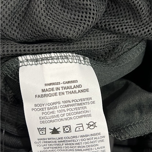 Nike Men’s Loose Fit Shorts - New - Picture 6 of 6